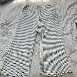 Checkered Wide-Leg Pants